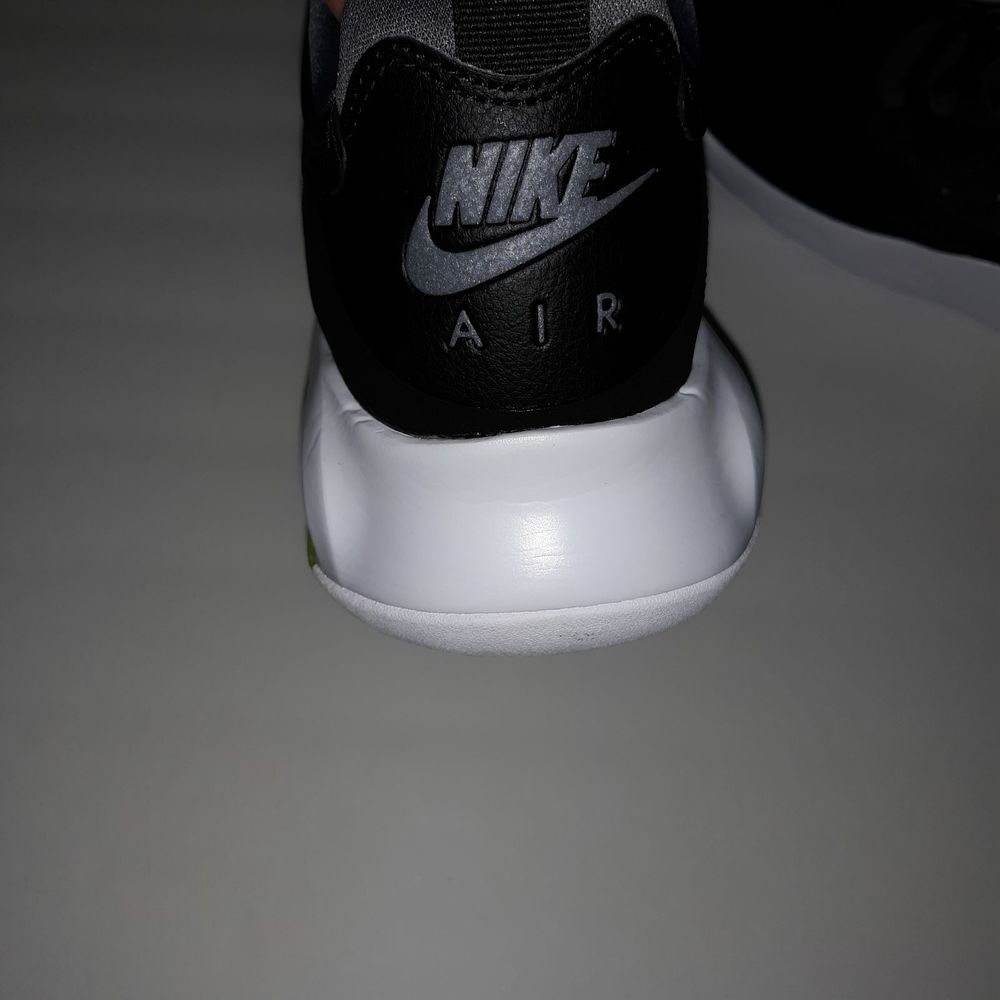 Nike Air Max 200 Basketball Shoes/Sneakers - Picture 8 of 12